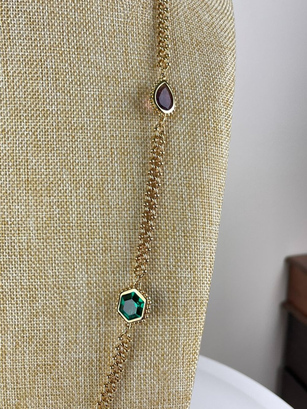Vintage Jeweled Station Necklace. 30" - Picture 5 of 6